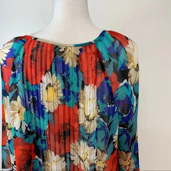 Charter Club Woman's Tunic‎ 1X  Red  Blue Floral - Picture 8 of 12